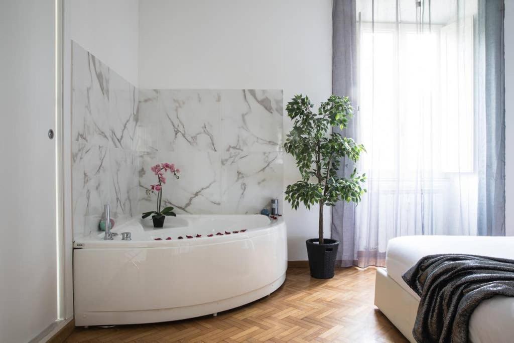 Silver Luxury Jacuzzi Suite Trastevere - Top Collection Roma Esterno foto